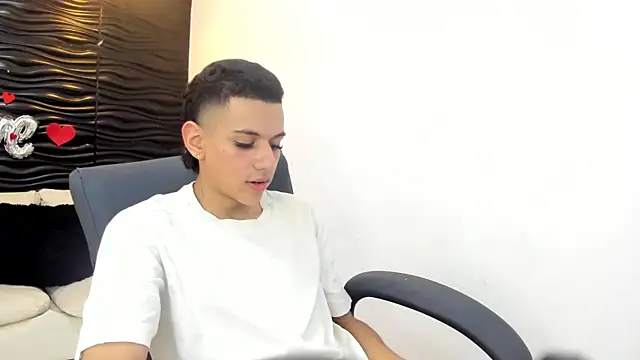 dominicjonnes webcam