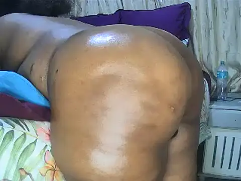 RealQueenOfSouth webcam