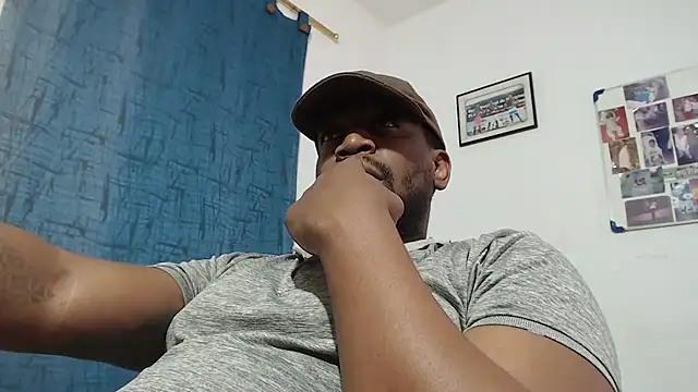 strong__anthony - Strong__anthony's free webcam - UK Sex Cams