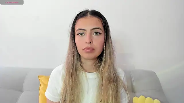 fernanda_aaaa - Fernanda_aaaa's free webcam - UK Sex Cams