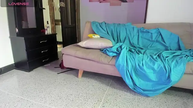 Charlotte_Melody webcam