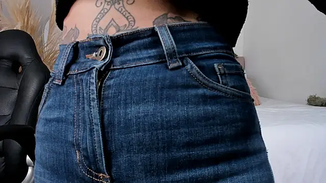 taylormegan - Taylormegan's free webcam - UK Sex Cams