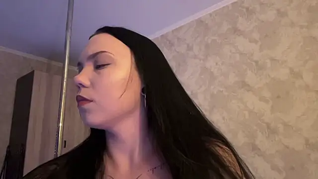 alisnoire - AlisNoire's free webcam - UK Sex Cams