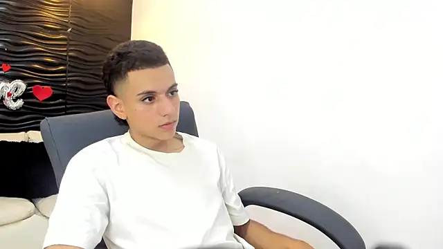 dominicjonnes live sex cam