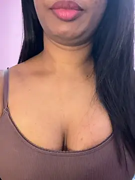 tamil_Aarathi webcam