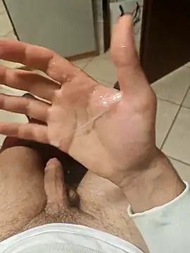 LucifertheGenius webcam