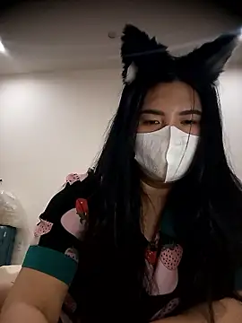 alicee_001 (F young) - Show pussy