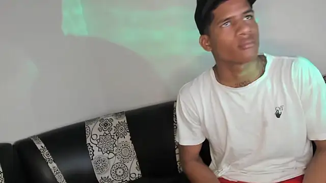 JUANBIGCOCK21CM webcam