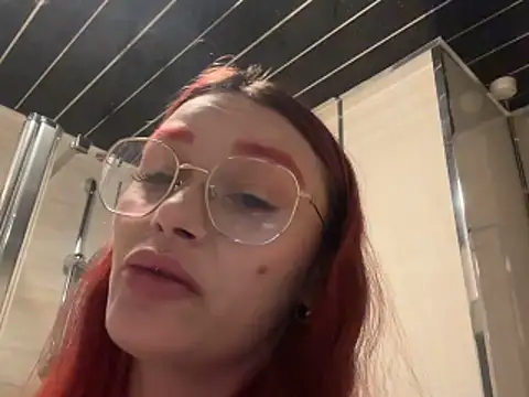 FoxyValentine webcam