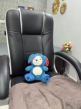 escape_with_me webcam