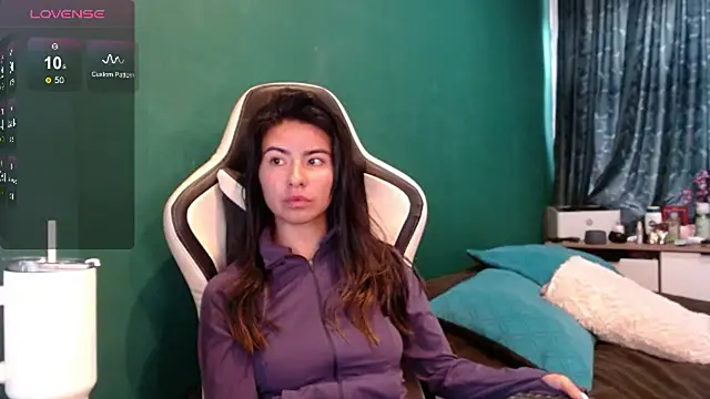 alice_middlee webcam