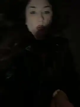 ScarletBloom_ webcam