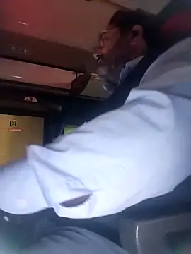 necroforo (M mature) - Togliere camicia e boxer in pelle e sega