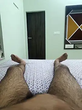 Tall_Hairy_Man webcam