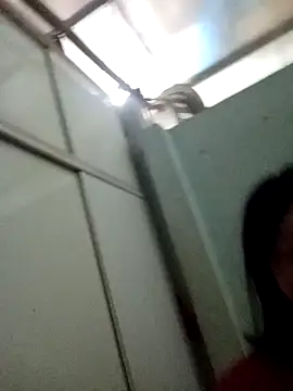 _Brenna_squirt webcam