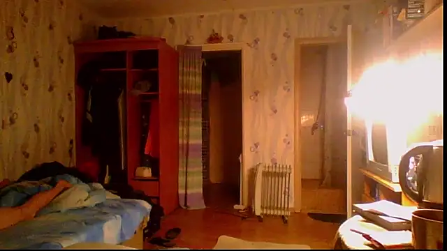 RussNocturnal webcam