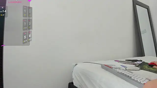 andrea_cherryy webcam