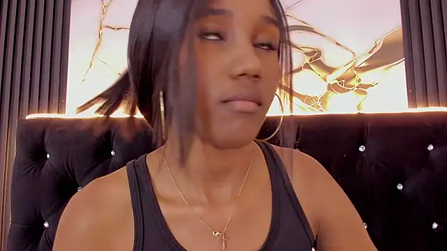 Mia_Devereaux167 webcam