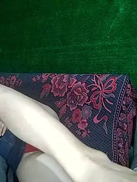 MaskedLatinaX webcam