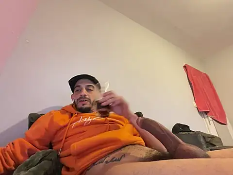 Rebeu313 live sex cam