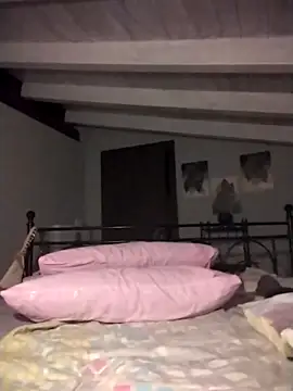 divinaerotica Live Webcam on Stripchat