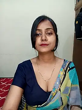 Webcam Model (Miss-Riyasingh)  is live.Free join now!