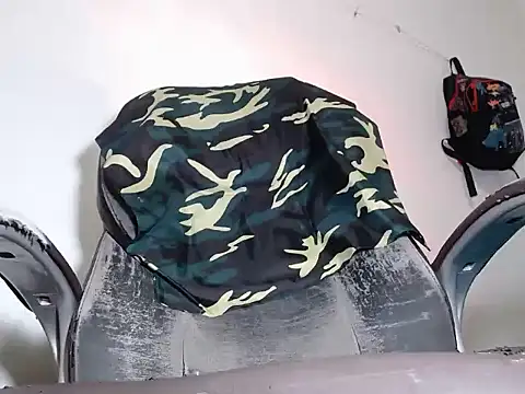 SexyboyHot2000 webcam