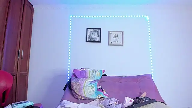 selena_jhonson webcam