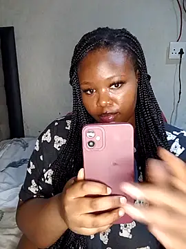 AaliyahBlackXO webcam