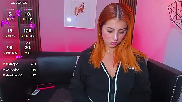 Nahiajhonson_ webcam