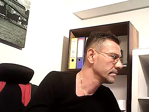 mastercharisma35 webcam