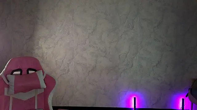 lovelly_molly1 (F young) - play with clit +ahegao