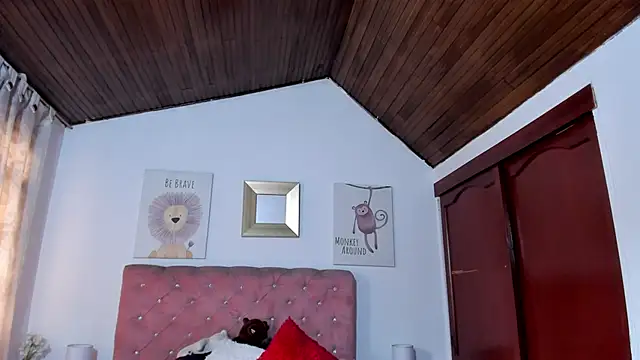 CelessteRedds webcam