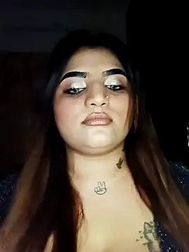 Sanaya_Gil webcam
