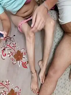 Indian_couple_21_24 webcam