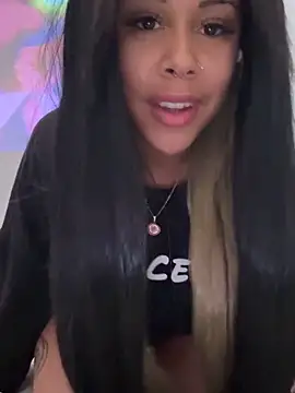 HaileyDiana's live cam