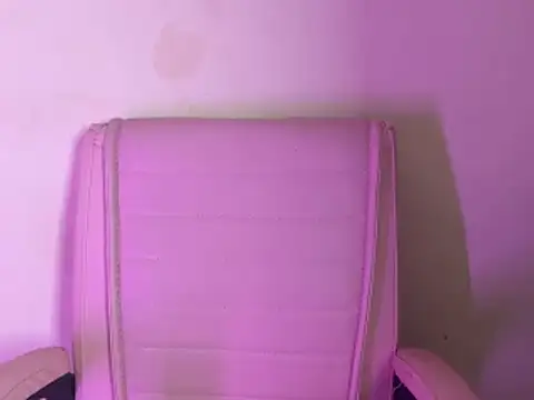 Its_cherry_magic webcam