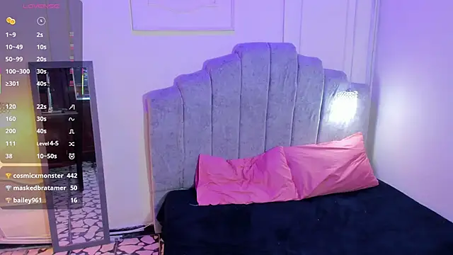 lanna_brunette webcam