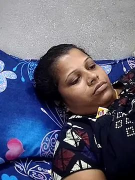 sweetqueen143 webcam