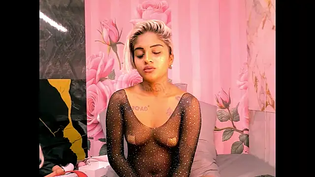 indian_barbie webcam