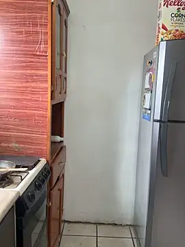 Webcam Model (Sexyedith09)  is live.Free join now!