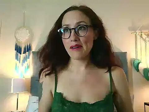 iberianmoonmk - IberianMoonMK's free webcam - UK Sex Cams