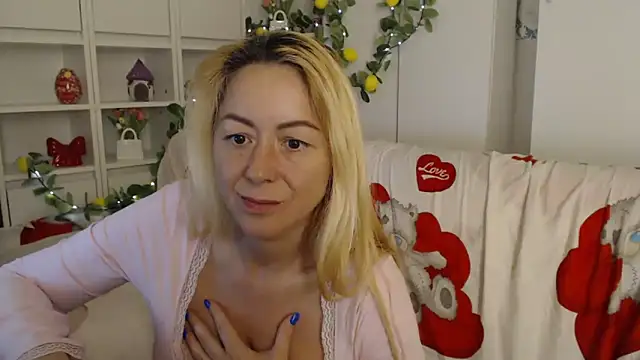 _karolynesyera_ webcam