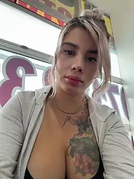 YouCandiSumisa webcam