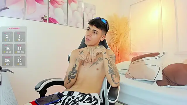 Tommy_valverde webcam