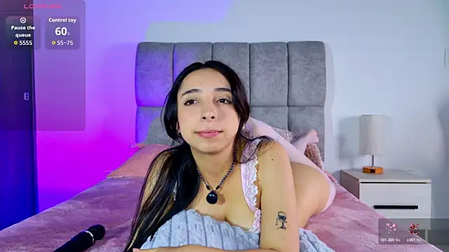 melanie_hills webcam