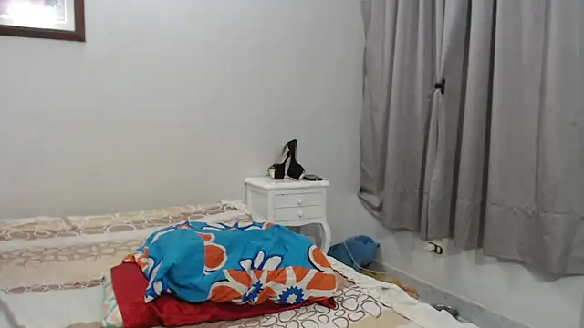 SaraStoneCute webcam