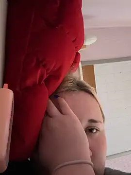 imawhorenslut19 webcam