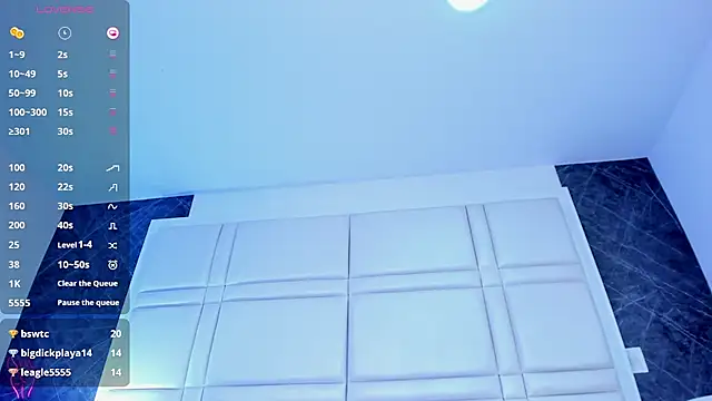 TiffanyHoustton webcam