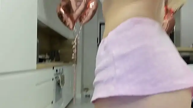 sarah_keyy - Sarah_keyy's free webcam - UK Sex Cams